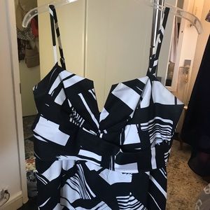 WHBM black and white spaghetti strap Sz 12